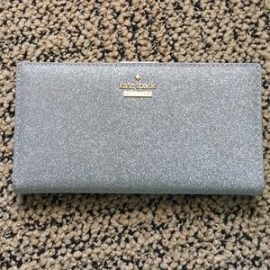 NWOT Kate Spade Burgess Court Wallet